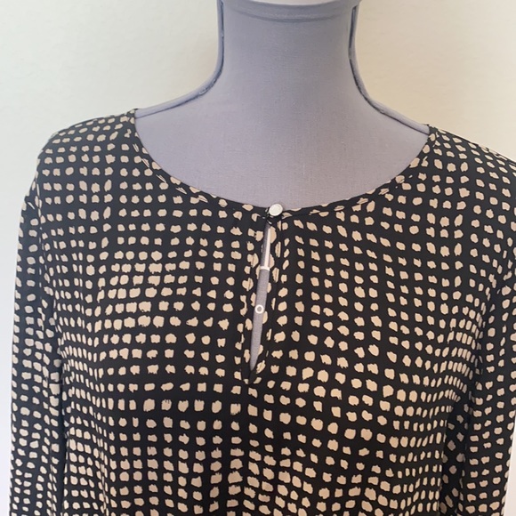 VINCE CAMUTO  GATHERED SHIRT - Picture 5 of 12